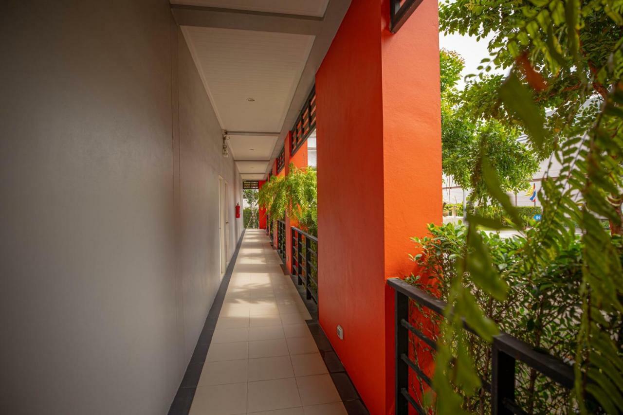 Smart Hotel Ban Lam Luk Ka Exterior foto